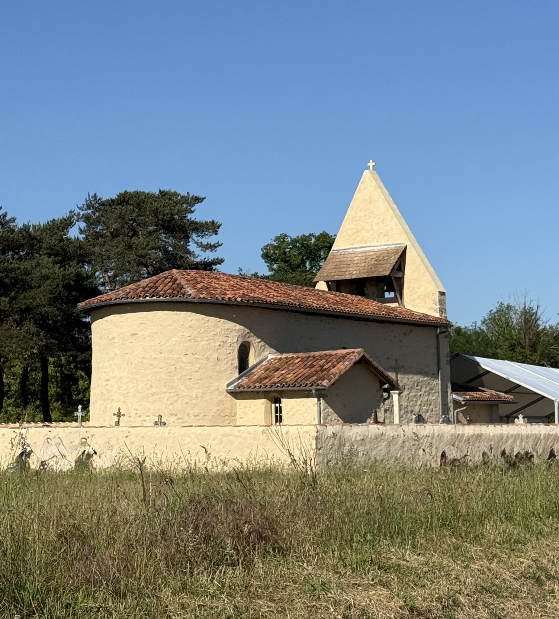 Featured image for “À Bascons I Inauguration de la Chapelle Notre-Dame de la course landaise”