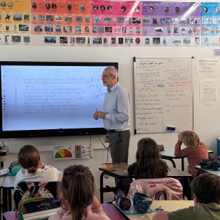 𝗔 𝗖𝗮𝗽𝗯𝗿𝗲𝘁𝗼𝗻 - 𝗔 𝗹𝗮 𝗿𝗲𝗻𝗰𝗼𝗻𝘁𝗿𝗲 𝗱𝗲𝘀 𝗰𝗶𝘁𝗼𝘆𝗲𝗻𝘀 𝗱𝗲 𝗱𝗲𝗺𝗮𝗶𝗻