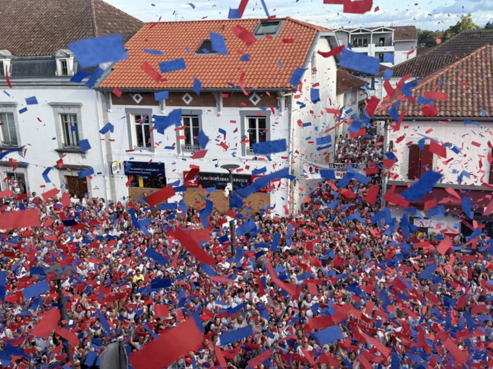 Featured image for “À Tyrosse I Ouverture des fêtes”