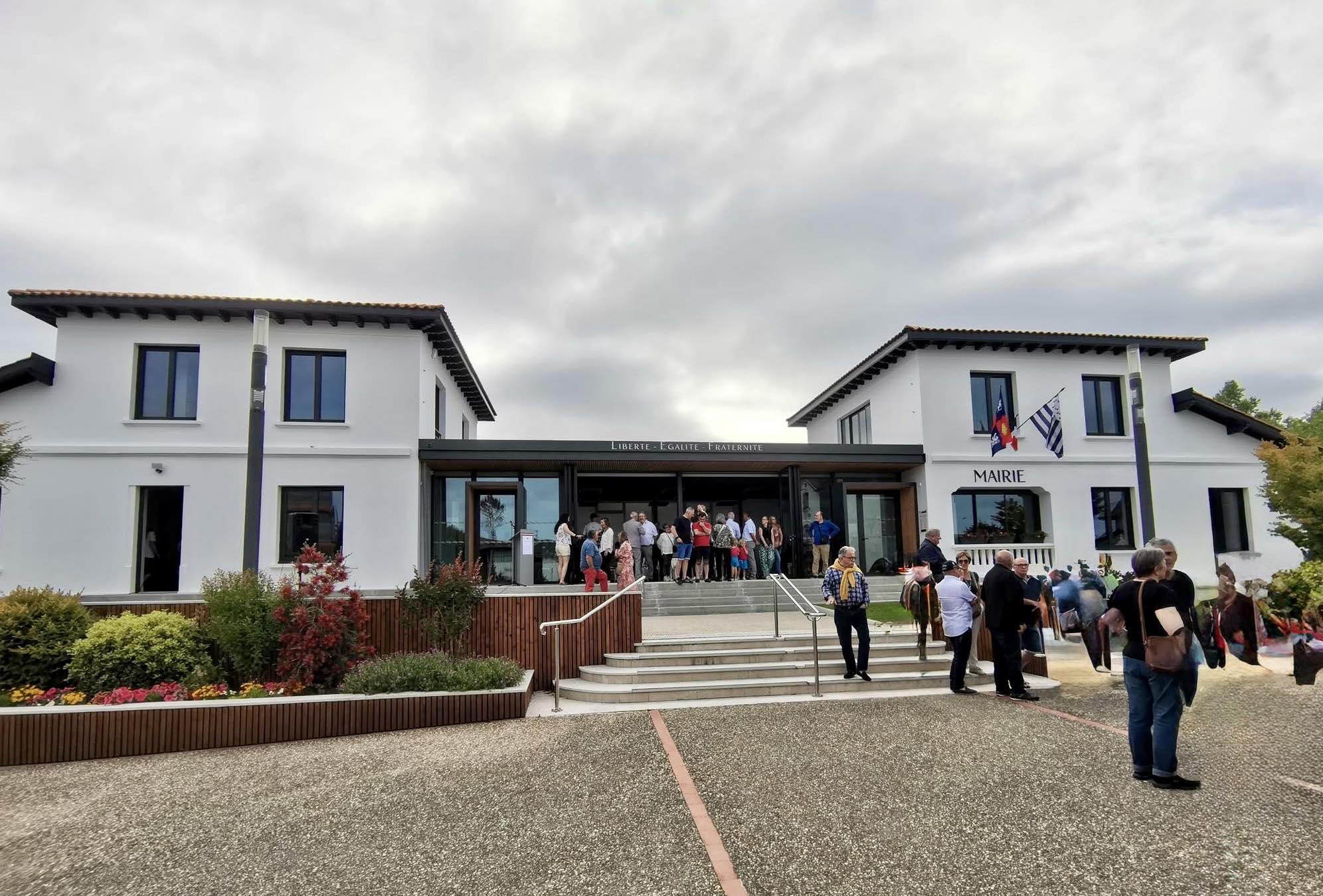 Featured image for “À Saubrigues I Inauguration de la mairie”